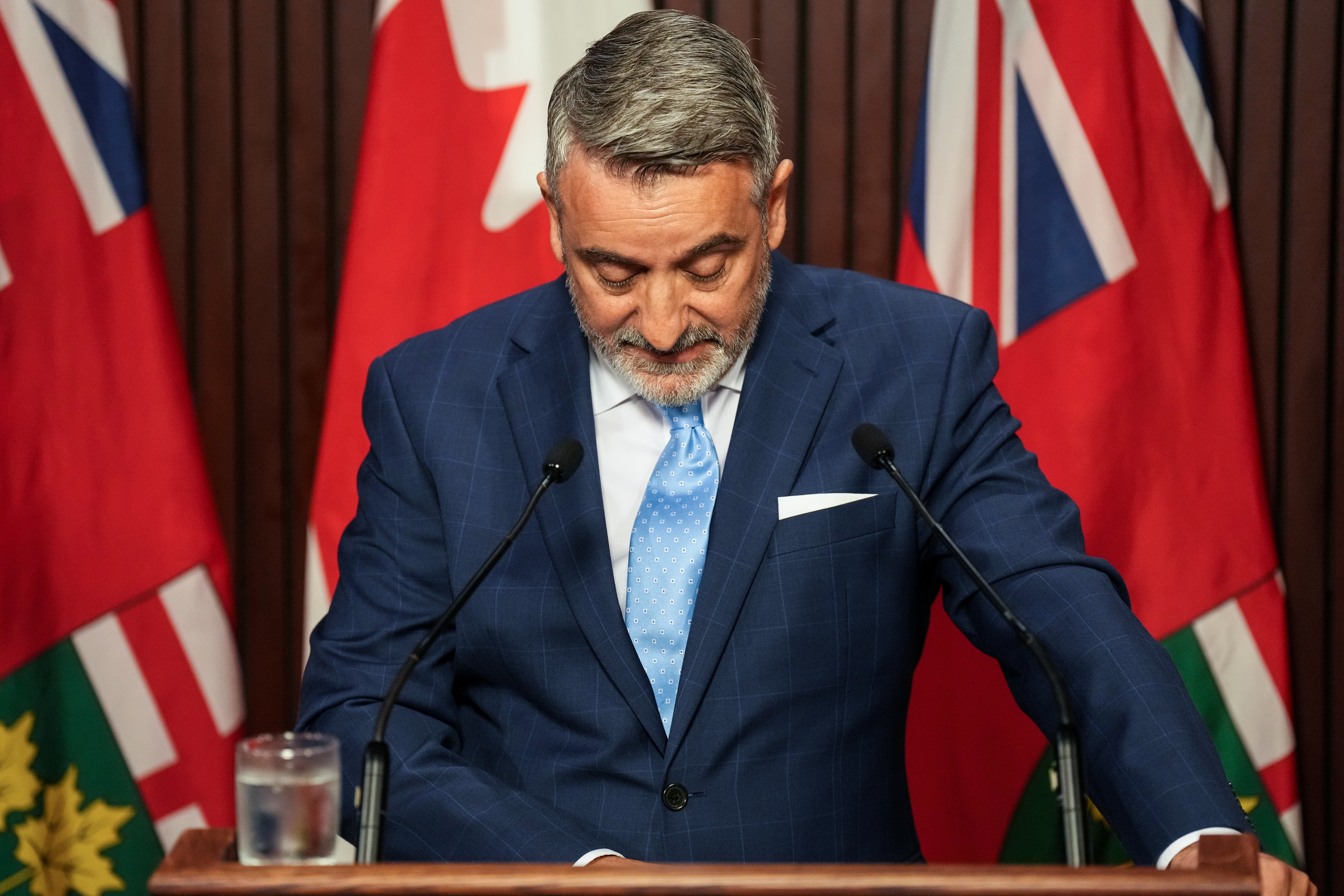 Министърът на жилищното настаняване на Онтарио казва че лошото проследяване