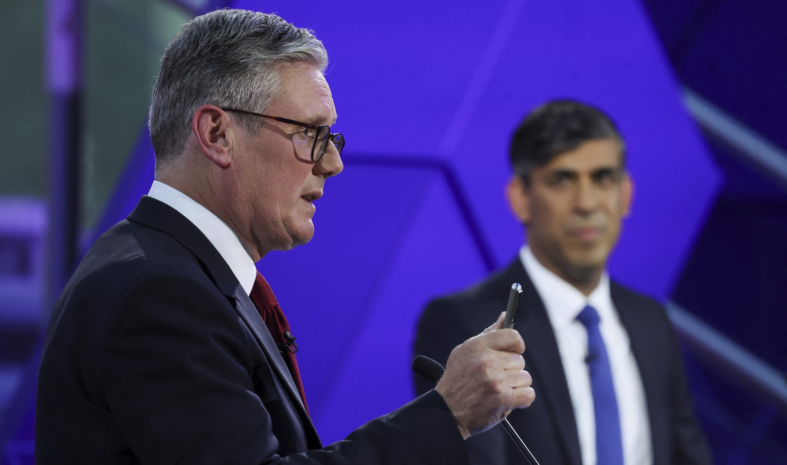 Британският министър председател Риши Сунак и лидерът на лейбъристите Кийр Стармър се изправиха