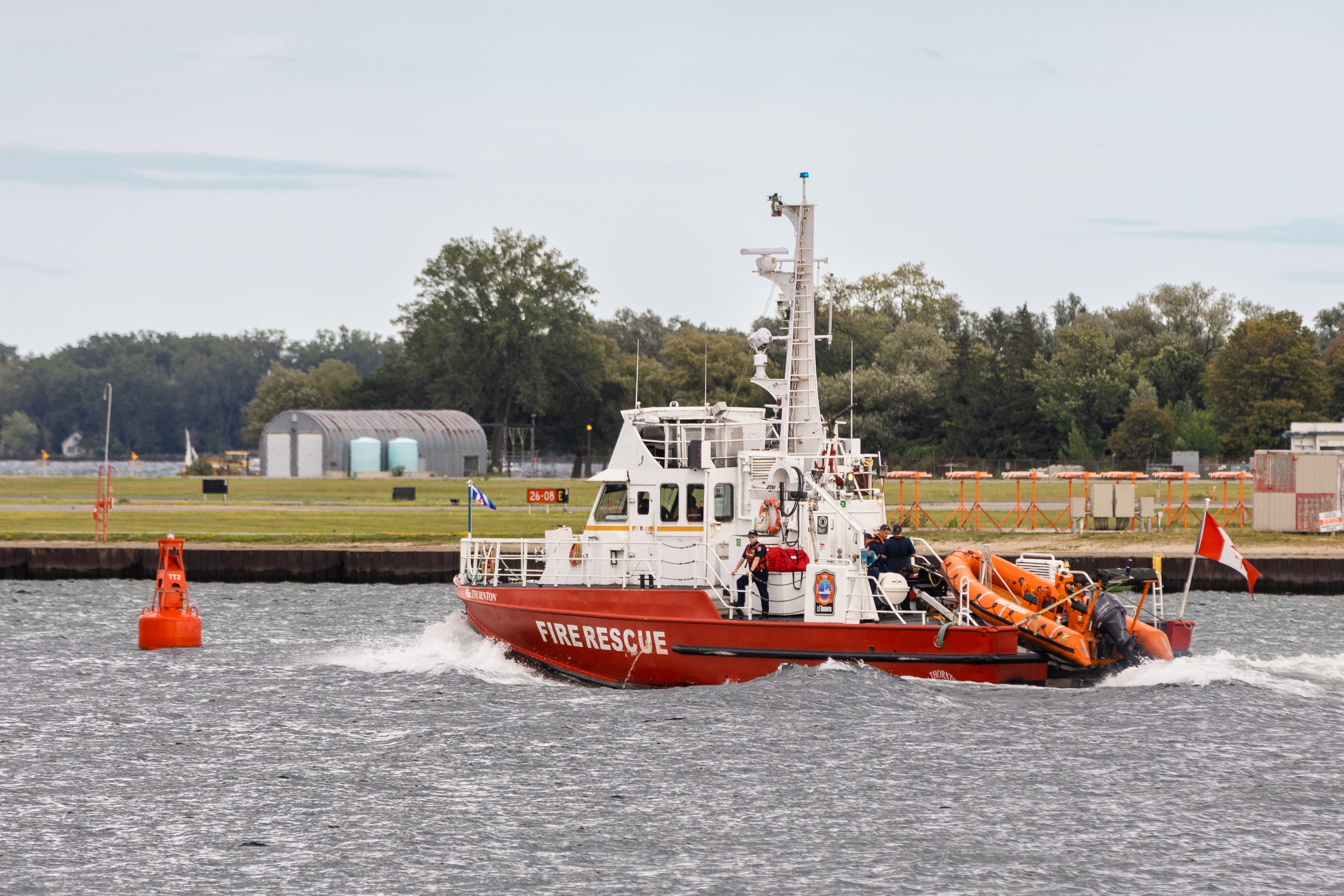 Операторите на чартърни лодки в Торонто подновяват предупрежденията към клиентите