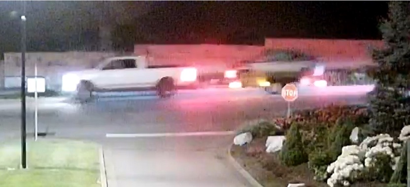 Полицията публикува нови снимки за които казва че биха могли