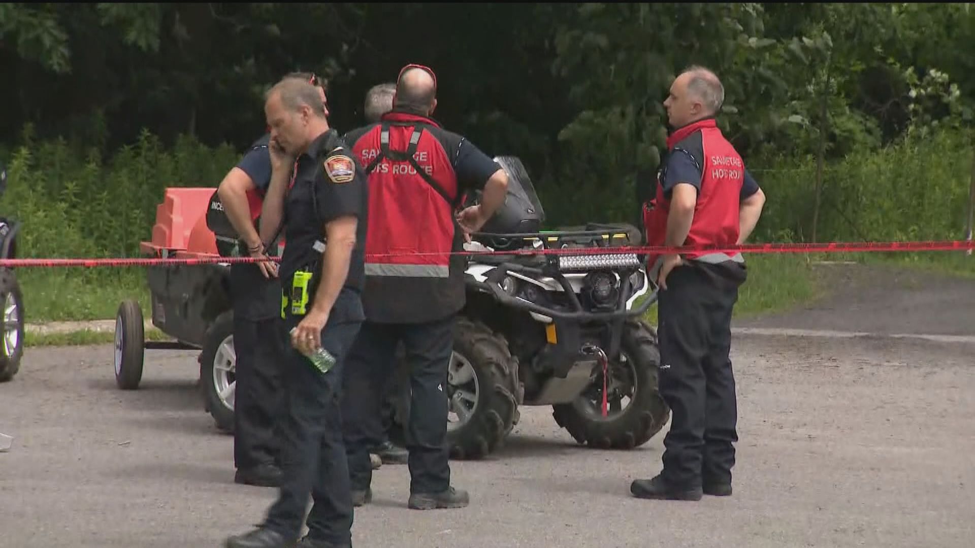 Quebec park agency investigates after woman killed by falling tree