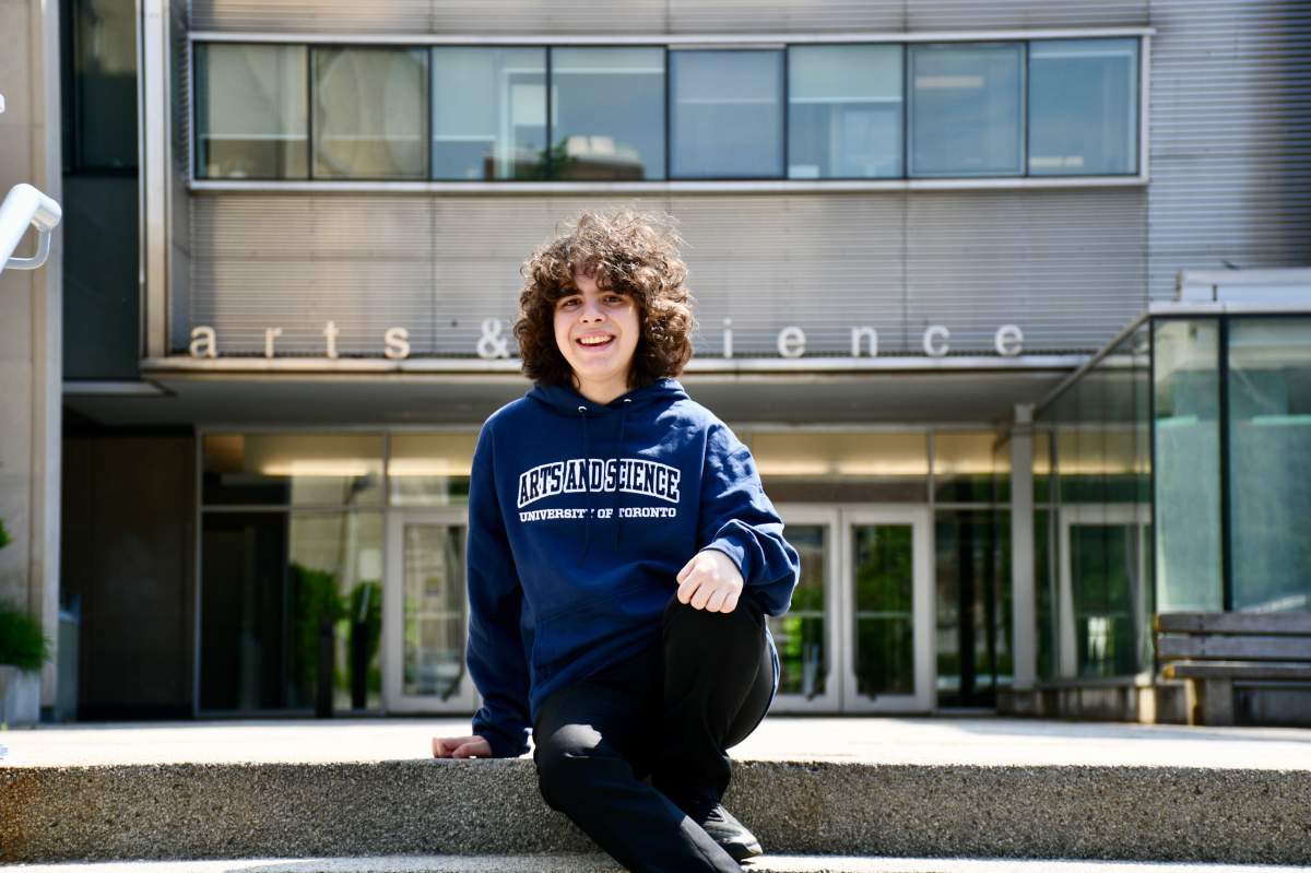 Daniel Honciuc Menendez describes being very drawn to puzzles, numbers, and physics since he was a child.