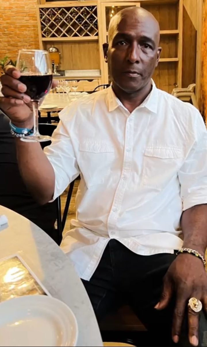 Мъж убит при масова стрелба в северозападен Торонто късно в