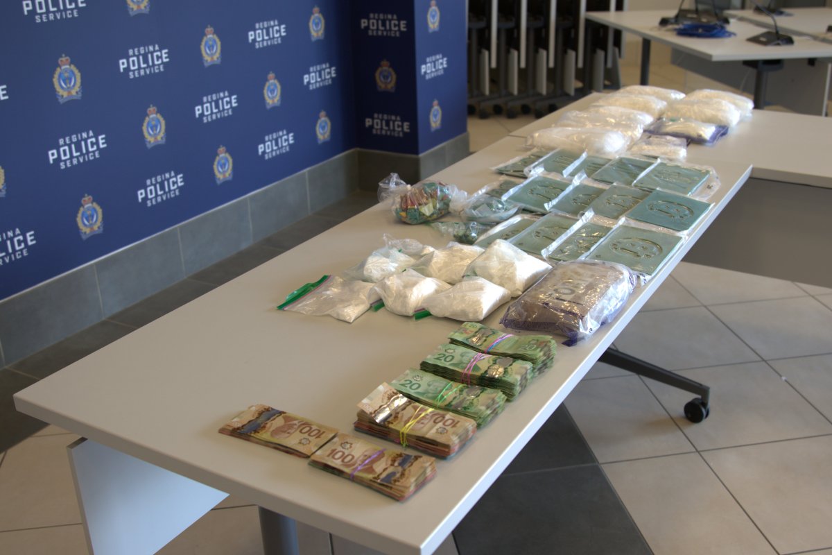 On May 30, as a result of investigation into drug trafficking in the city of Regina, three men were arrested for trafficking a large amount of cocaine, methamphetamine and fentanyl.