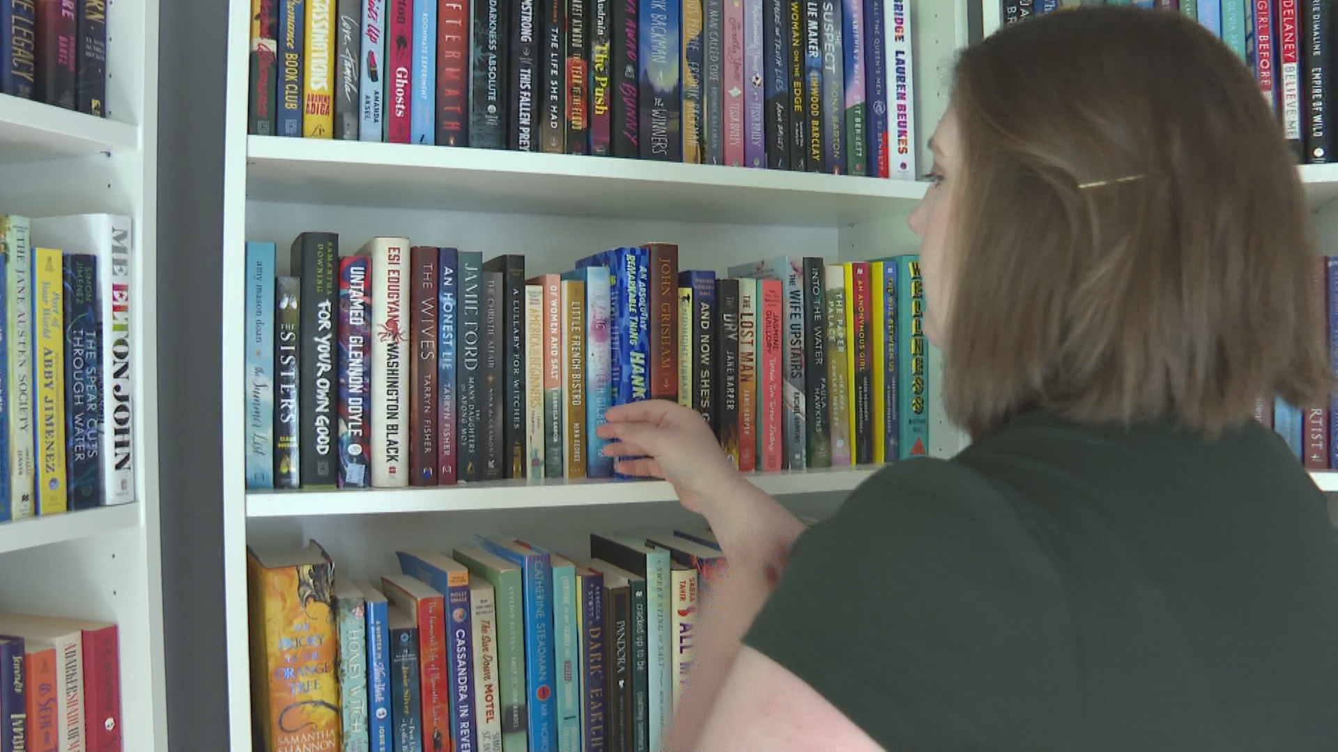 How 2 avid readers from Canada’s East Coast are trying to make books more affordable