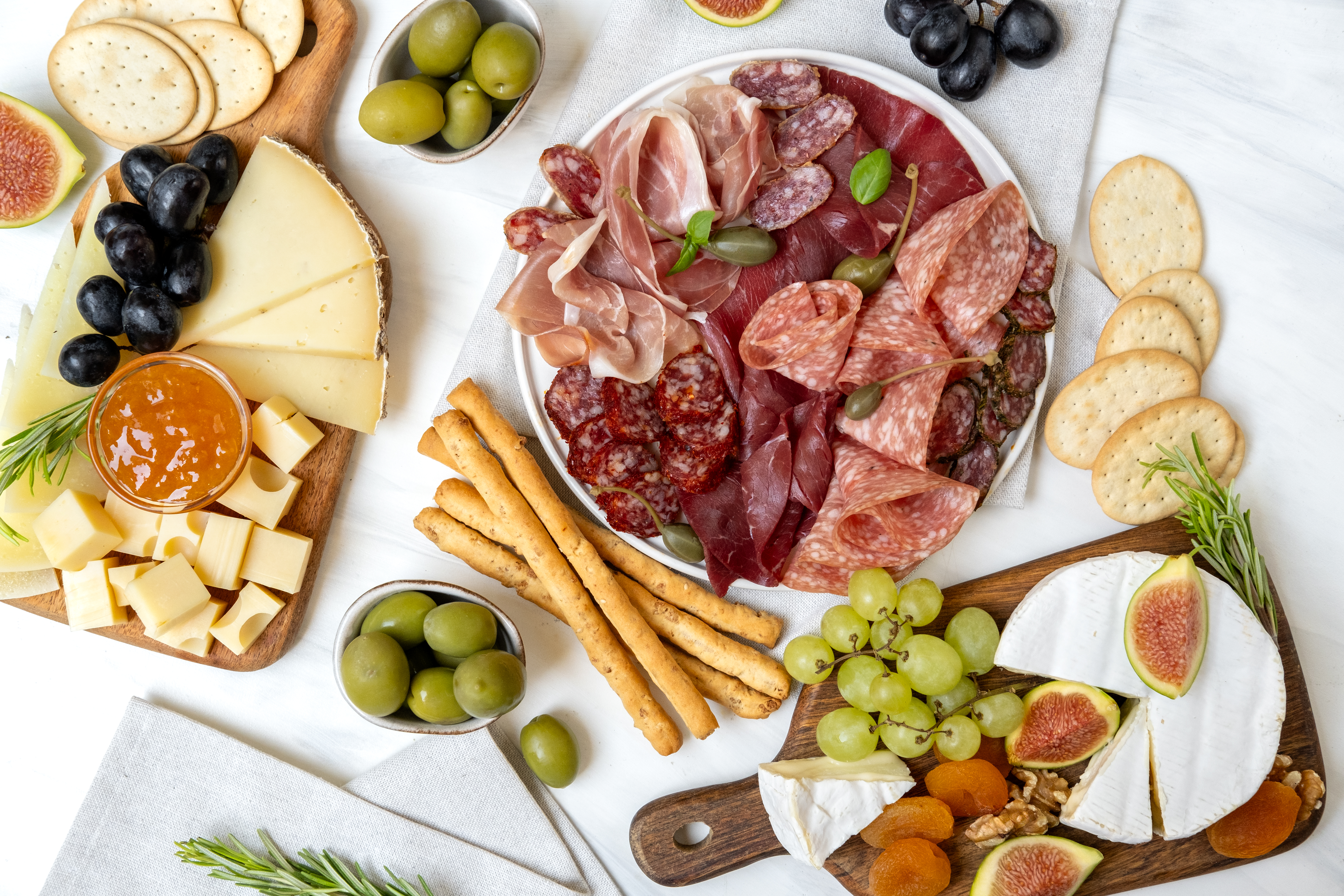 Кураторът самостоятелно решава какви теми и продукти представяме Когато закупите