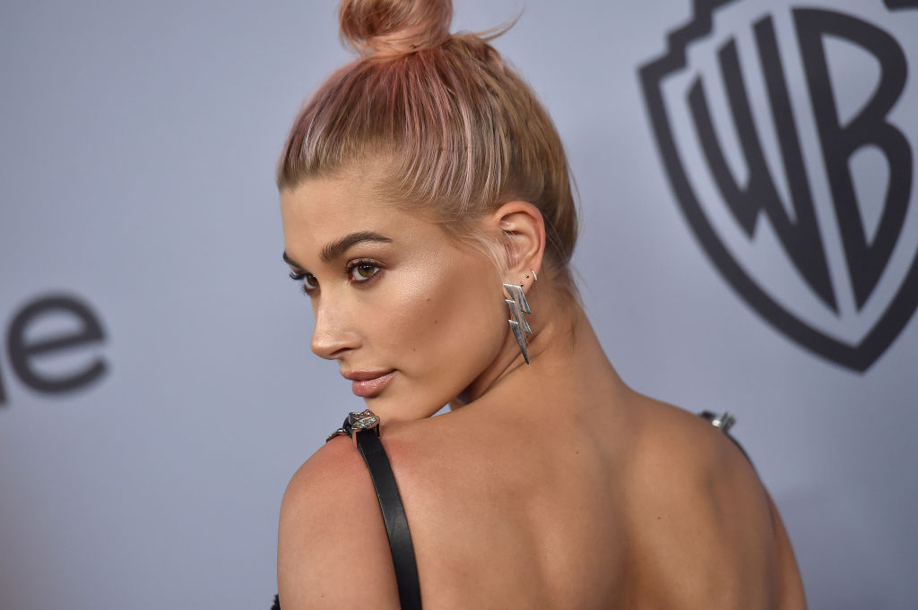 Model Hailey Baldwin has a slicked back bun as she attends the 19th Annual Post-Golden Globes Party