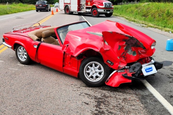 3 to hospital after collision involving classic car on Hwy. 28: Peterborough County OPP
