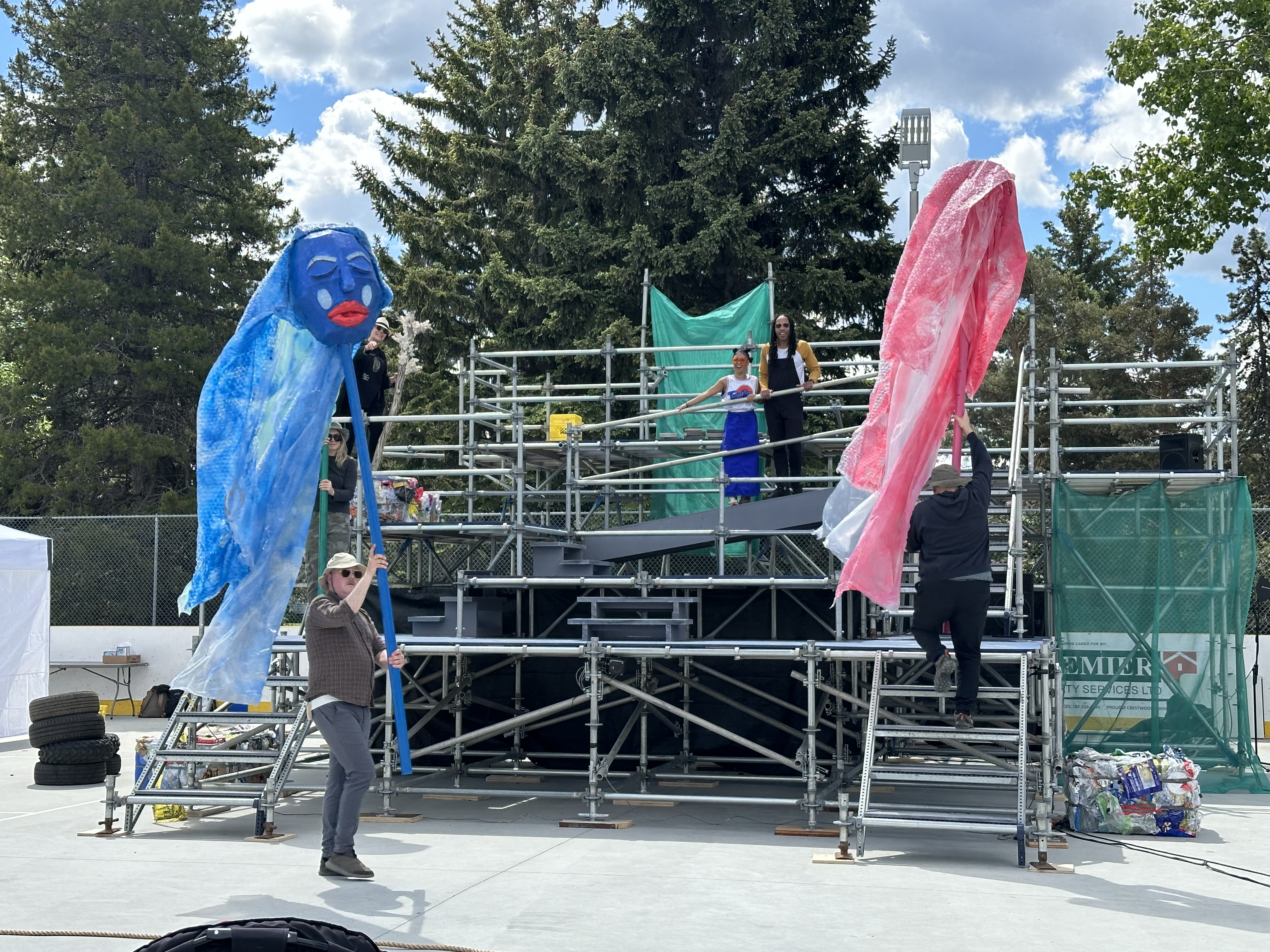 През скалисти морета непознати острови и магия Freewill Shakespeare Festival