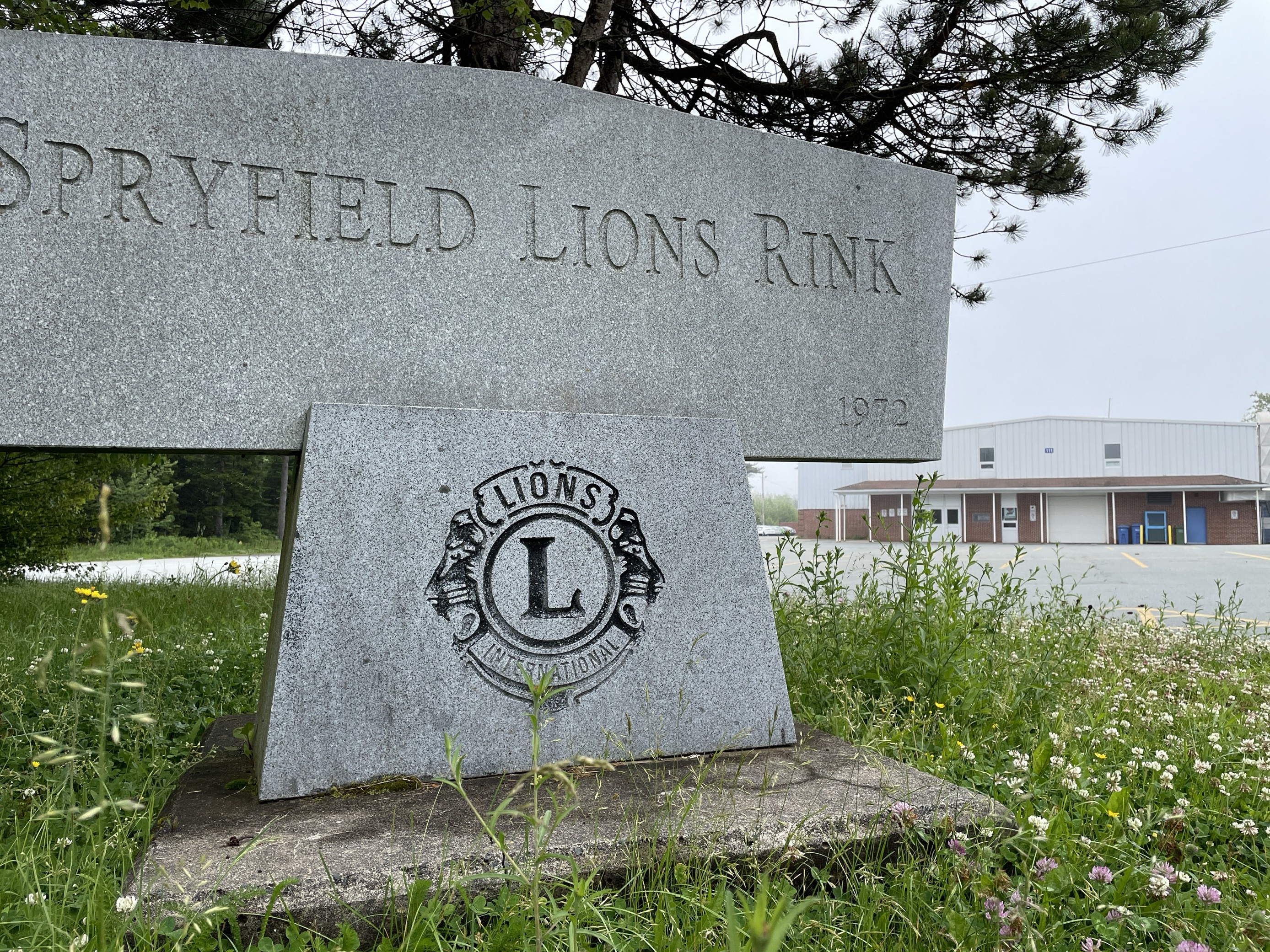 Намирането на време за лед на пързалката Spryfield Lions Rink