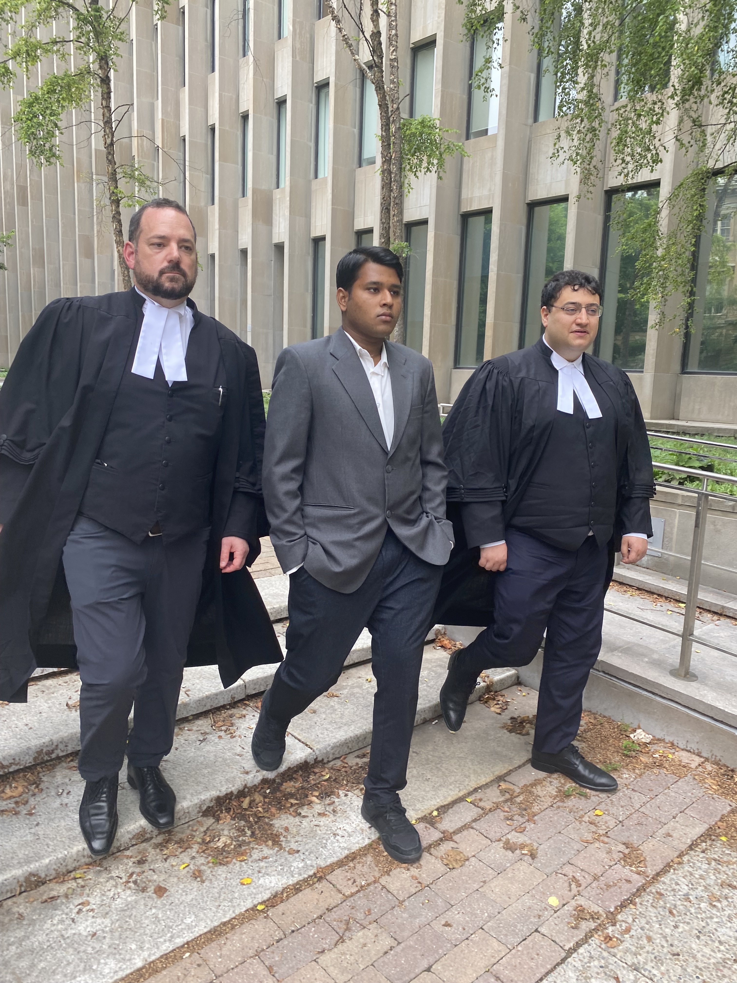 Ахмед Рафин е действал при самоотбрана когато е държал нож