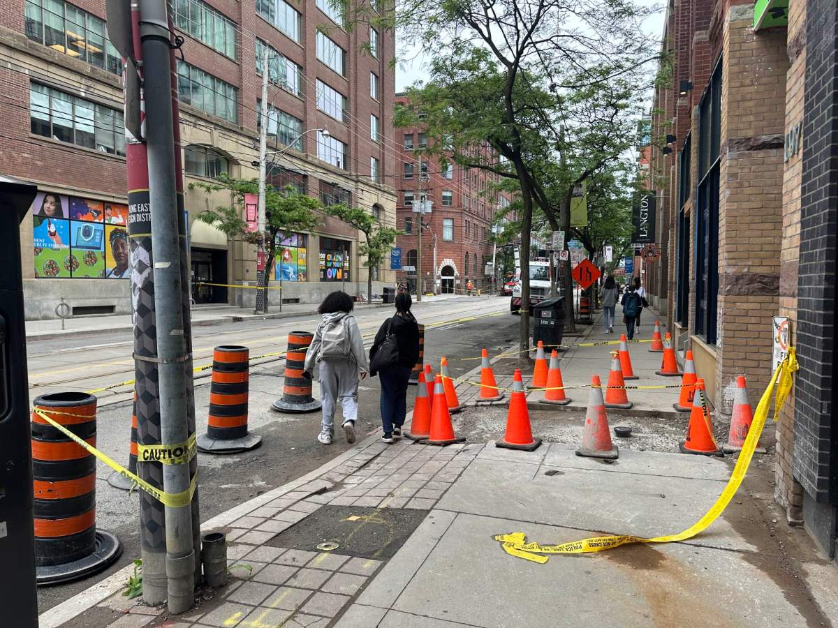 Downtown Toronto roadway still closed following streetcar derailment - image