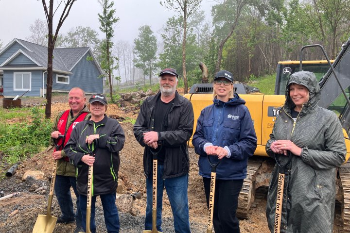 ‘We found our way through it all’: Non-profits helping N.S. wildfire victims without home insurance