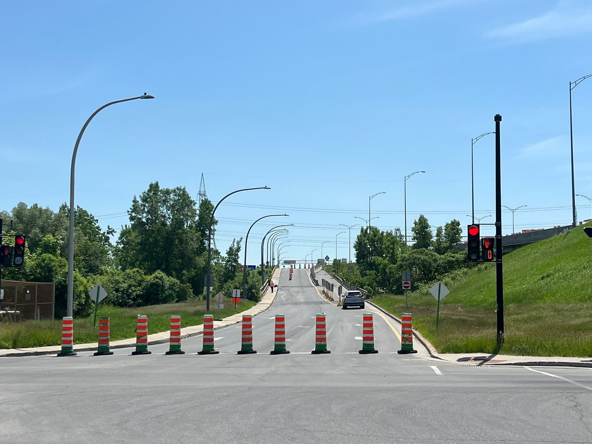 'It's absolute chaos': Indefinite bridge closures spark outrage in Montreal's West Island - Montreal - Vimarsana News