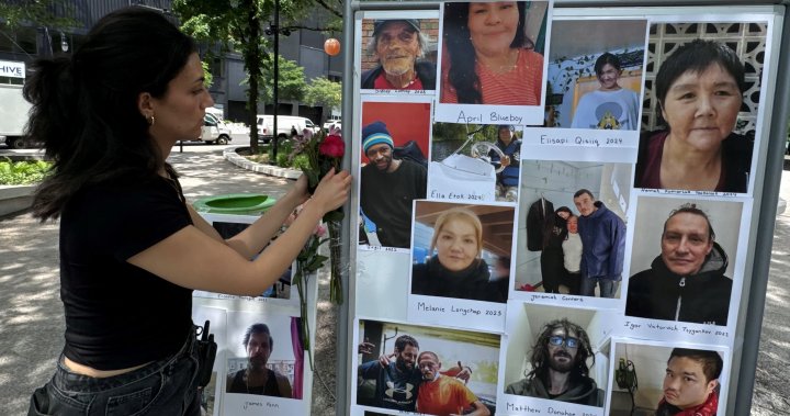 Смъртните случаи на бездомници са провал на системата, казват защитниците на Монреал, докато се провежда мемориал