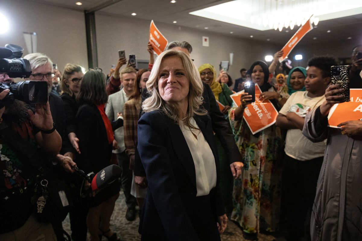 Leader of the NDP Rachel Notley makes her way to the stage to give her concession speech in Edmonton on Monday May 29, 2023.