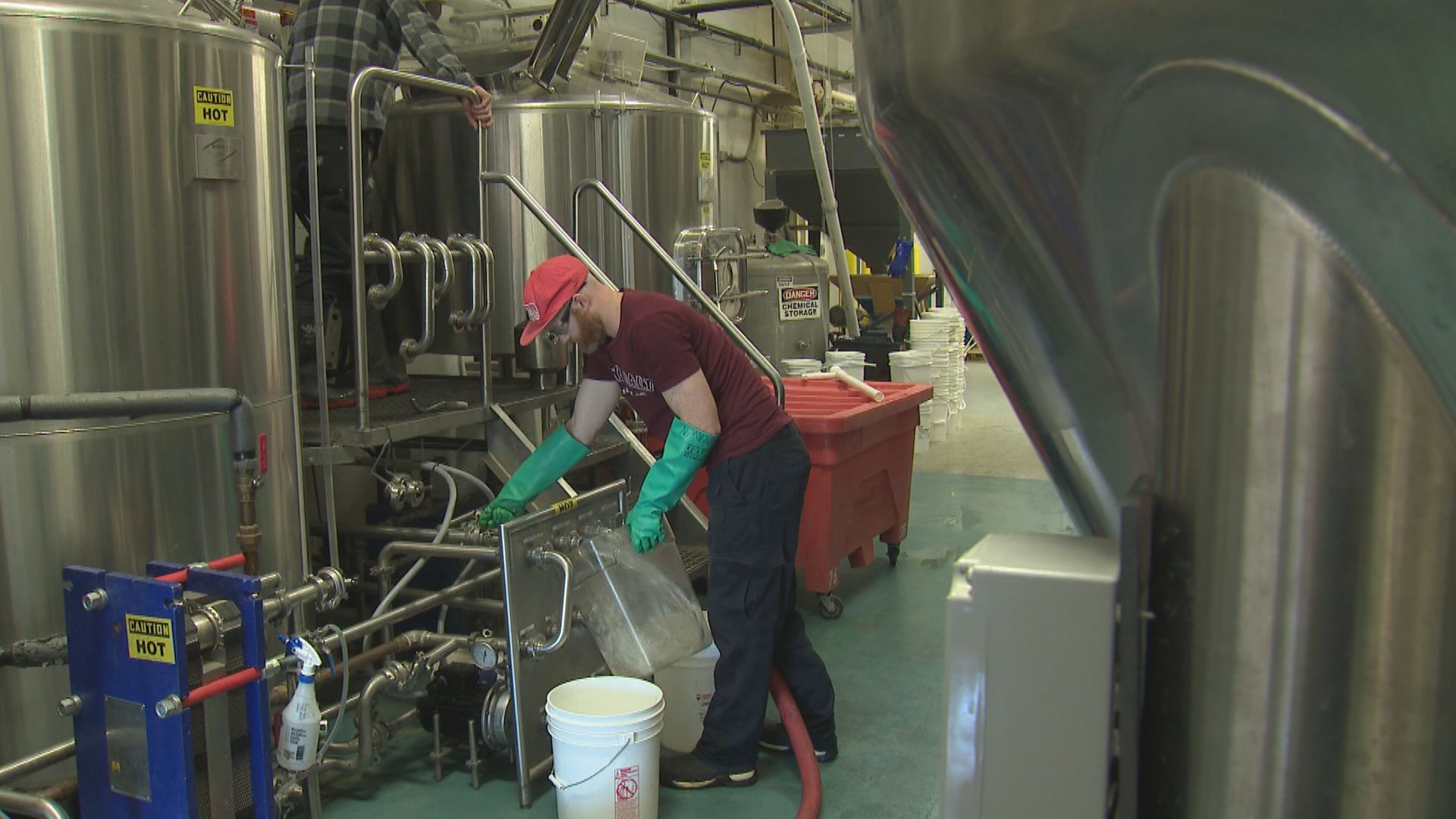 Brewsmith Brewing Company вече отложи веднъж деня на отваряне като