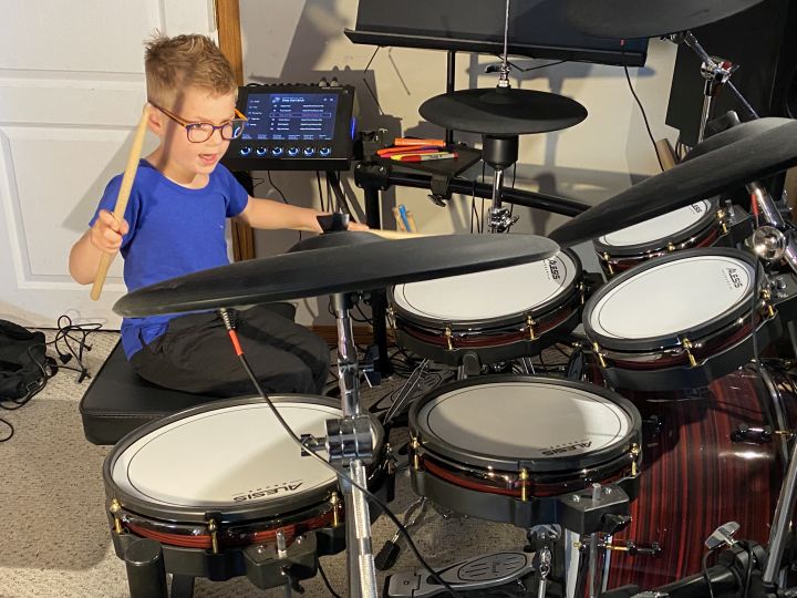 Някои талантливи деца в Кокрейн Алта се готвят да излязат