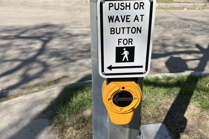 Touchless crosswalk buttons installed in Saskatoon to improve accessibility
