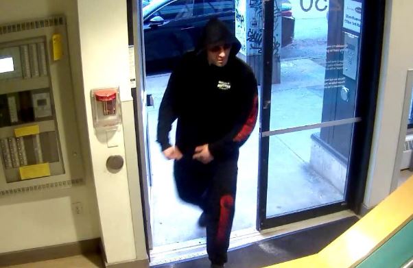 Разследващите от полицията във Ванкувър пуснаха видео и изображения на