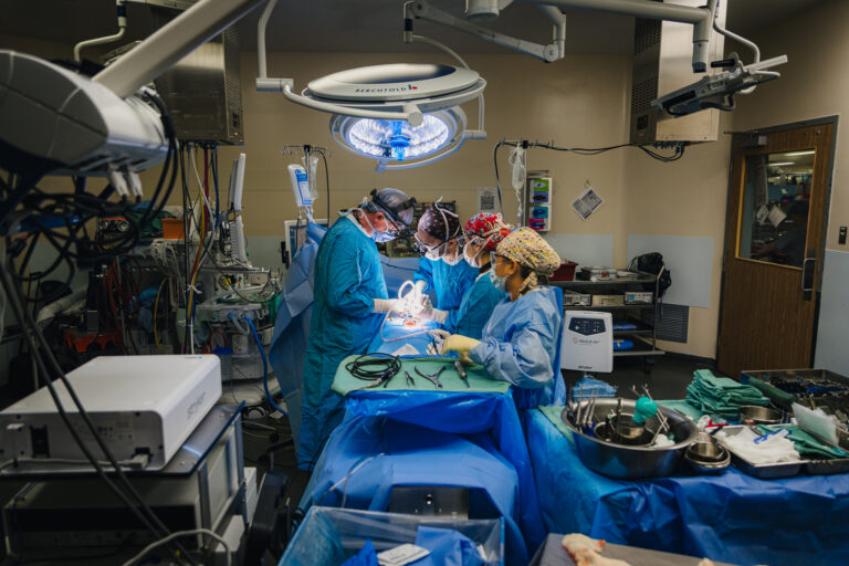 Ontario technology teaching surgeries worldwide including war-torn Ukraine