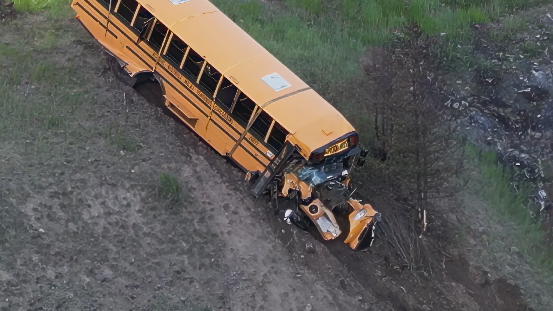 Crashed B.C. school bus was filled with grade 6s, 7s, superintendent says