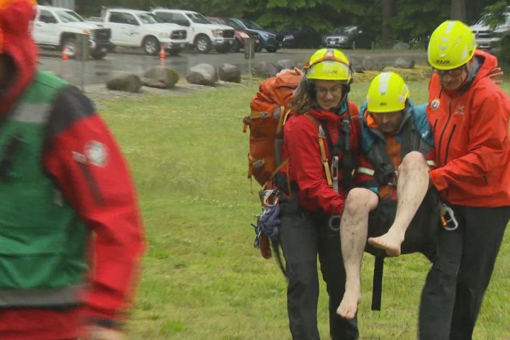 Missing B.C. hiker found by search and rescue with no shoes, in shorts