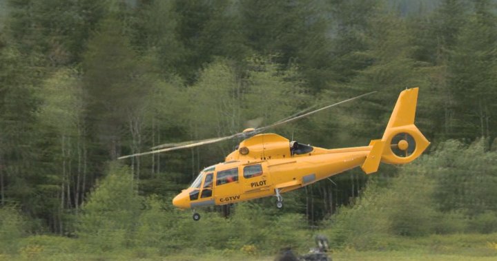 Хеликоптери, кучета, дронове продължават да търсят изчезнали катерачи близо до Скуамиш