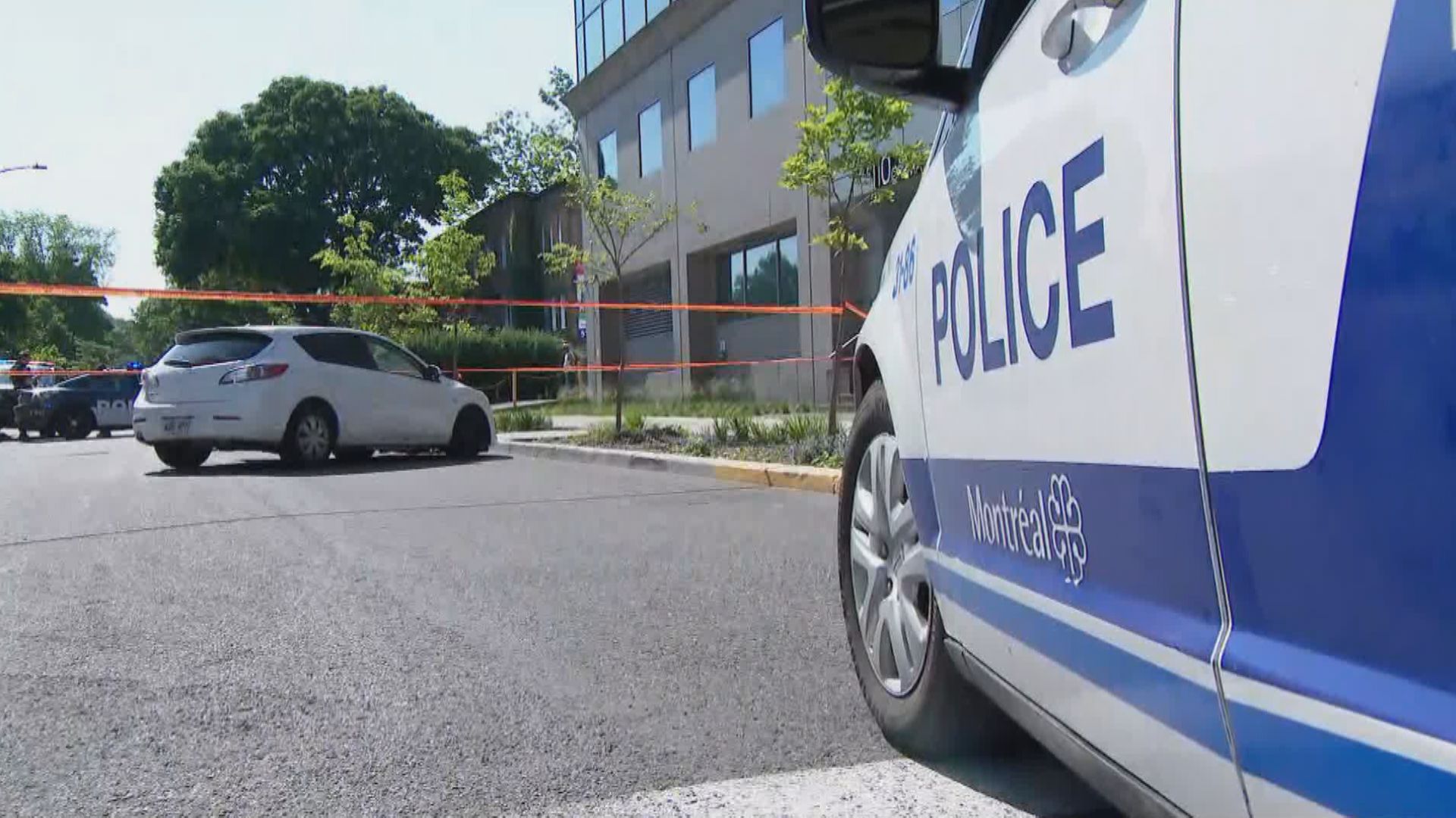 Монреалската полиция издирва шофьор за когото твърди че е откраднал