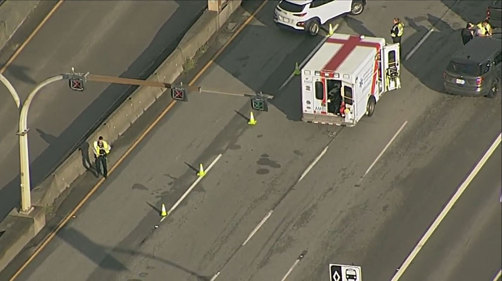 Екипи за спешна помощ са на мястото на значителна катастрофа