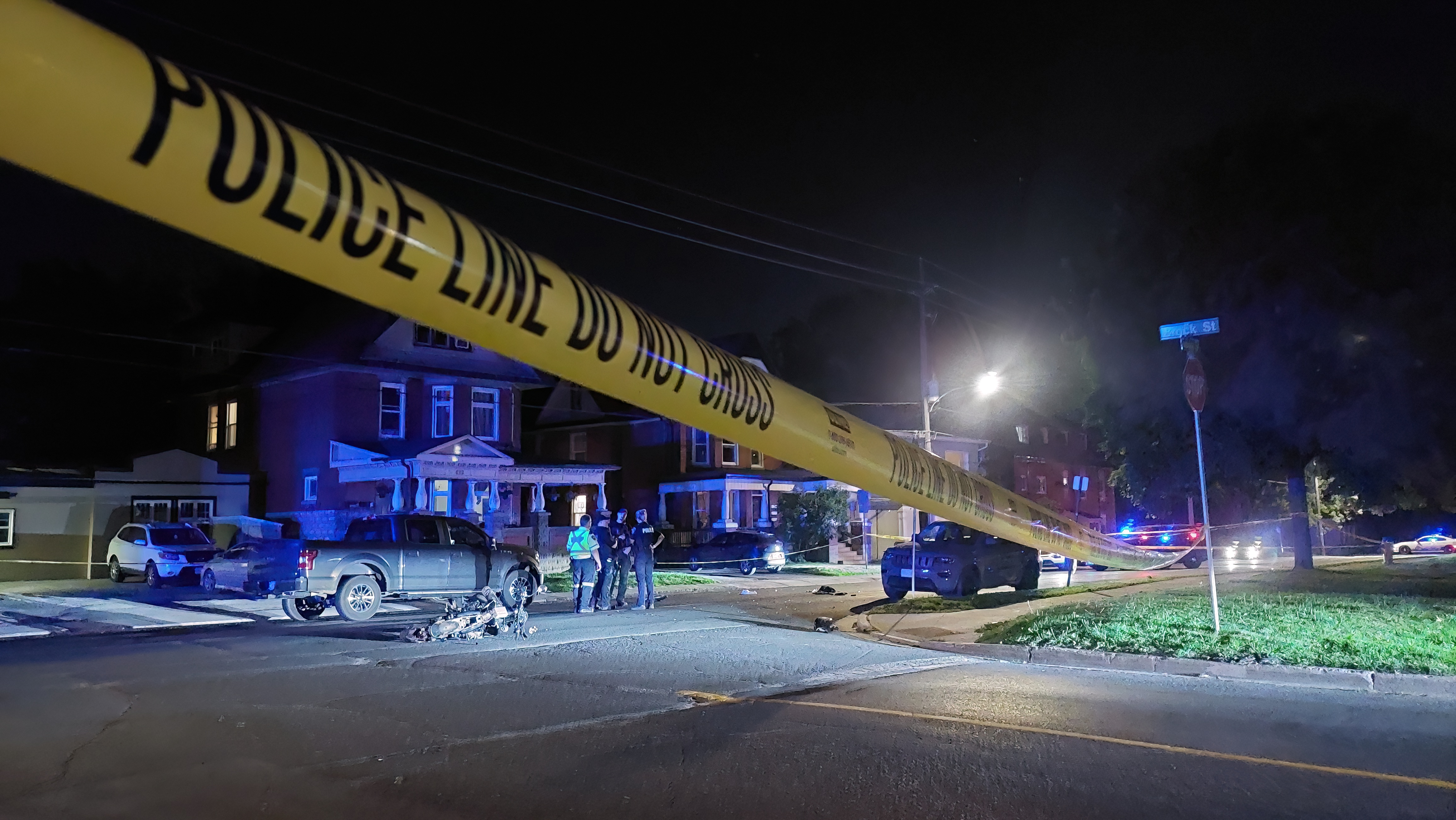 Мъж каращ електровелосипед беше откаран по спешност в болница след