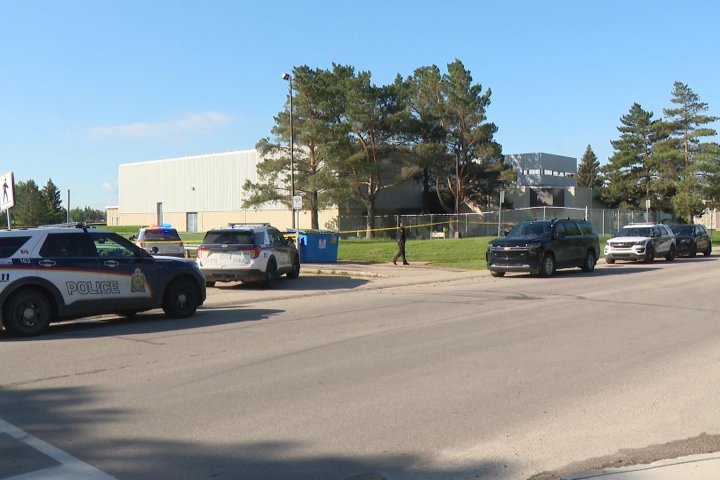 Man in ‘critical condition’ as police presence closes Saskatoon’s Fairhaven School