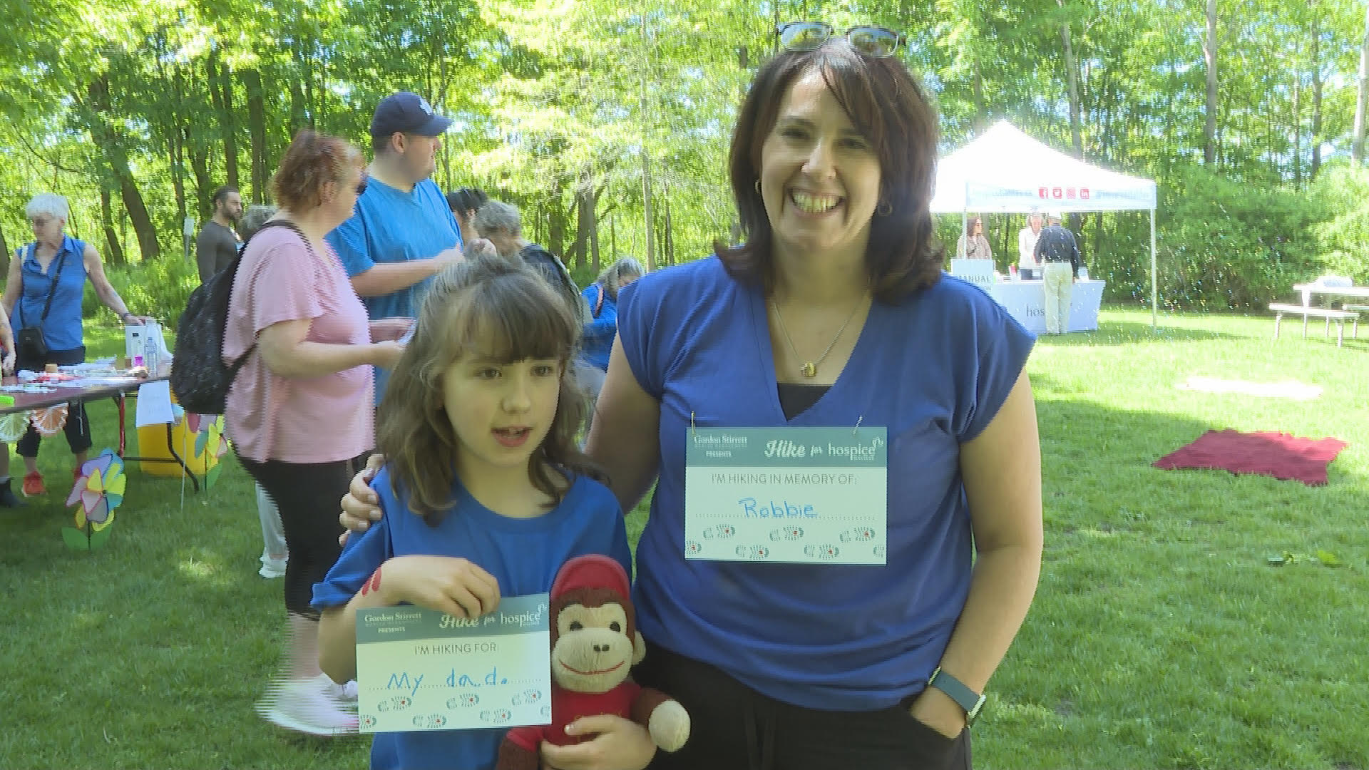 Хоспис Халифакс проведе своя годишен поход за хоспис в Point