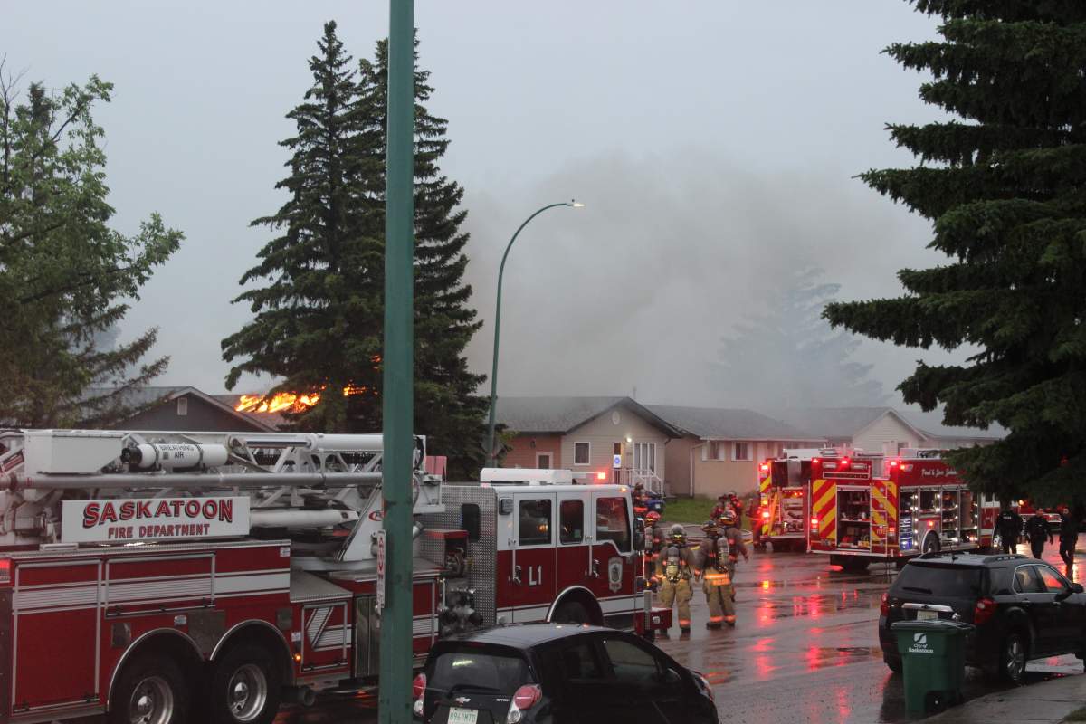 Saskatoon house explosion shakes Pacific Heights neighbourhood Thursday evening - image