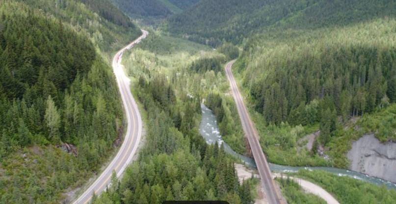 The Jumping Creek project will improve approximately 2.6 kilometres of Highway 1 between the recently completed Illecillewaet project and the Jack MacDonald Snowshed.