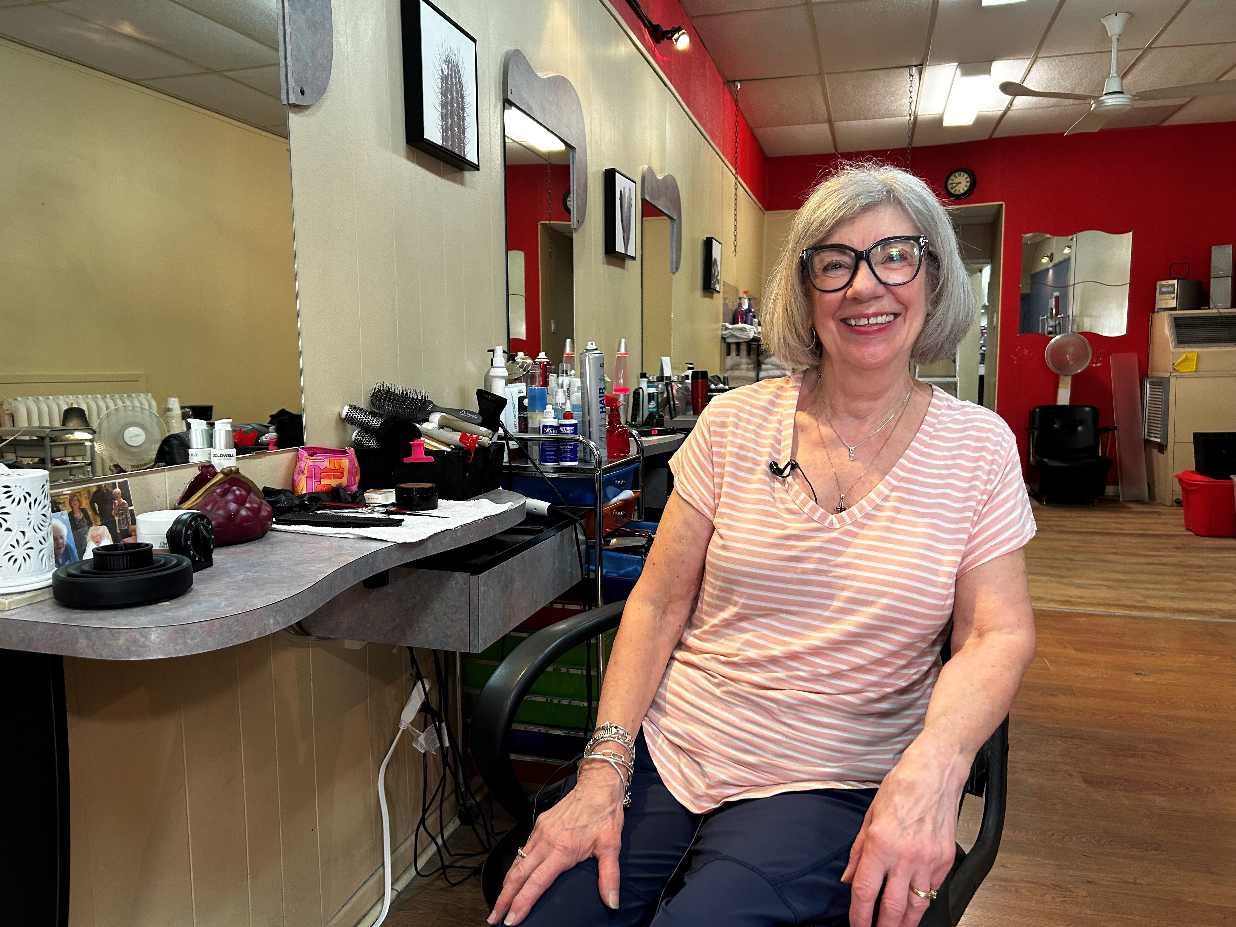 Лиз Брюно познава повечето си клиенти по добре от повечето тъй