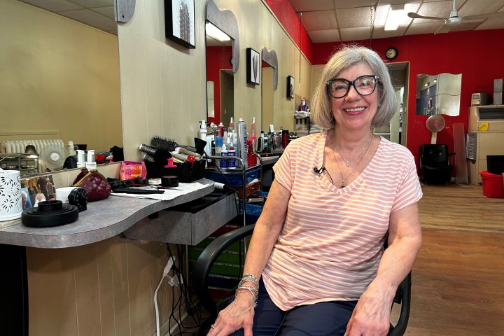 Beloved Montreal hairdresser closes up shop after 57 years