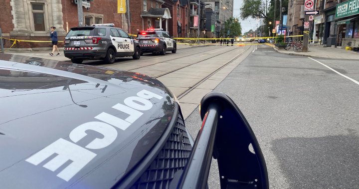 Полицията в Торонто издирва шофьор след блъснат и убит пешеходец