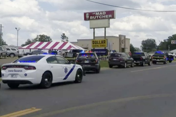 2 killed, 6 wounded in Arkansas grocery store mass shooting