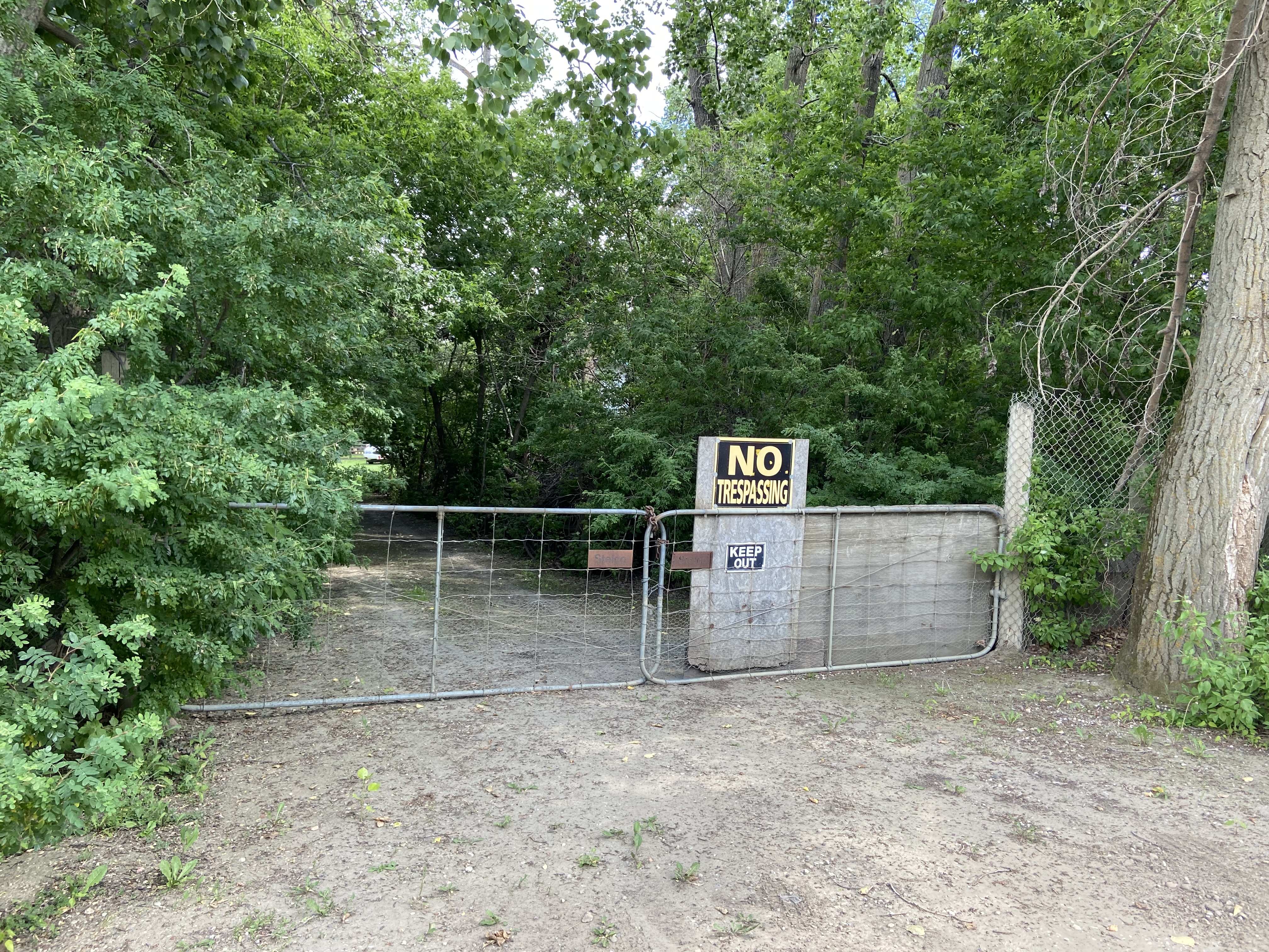 В четвъртък на пенсионер от Албърта изправен пред обвинения в
