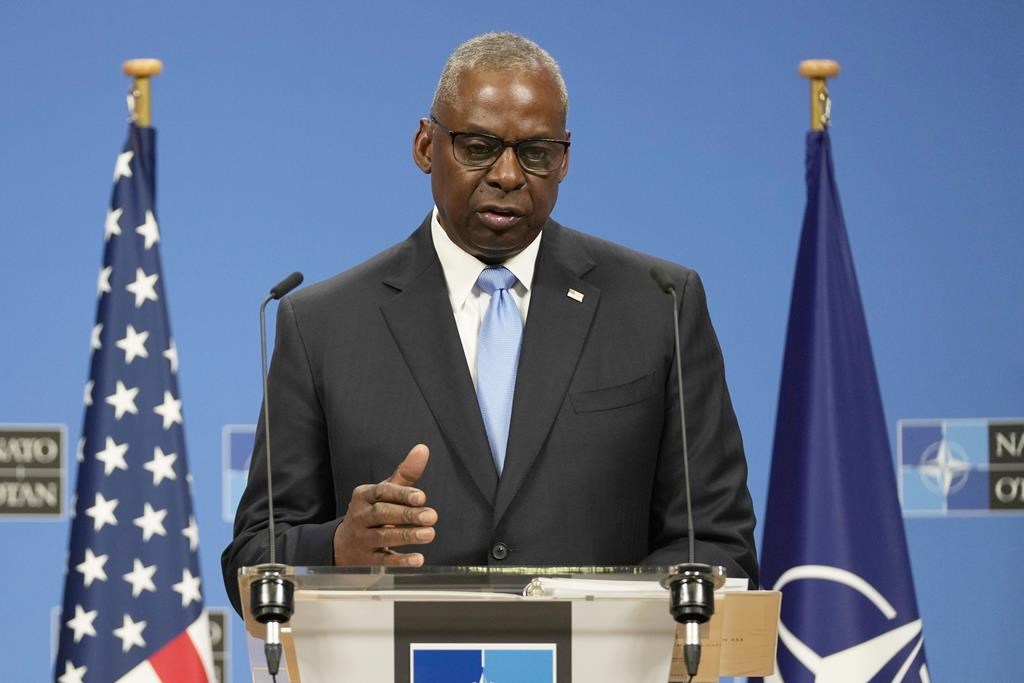 Министърът на отбраната Лойд Остин каза във вторник че САЩ