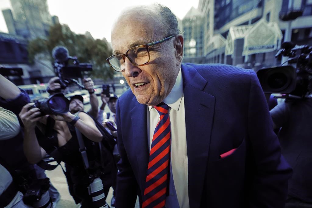 Rudy Giuliani Out Of Icu, Continuing To Recover In Hospital With Pneumonia - Beritaja