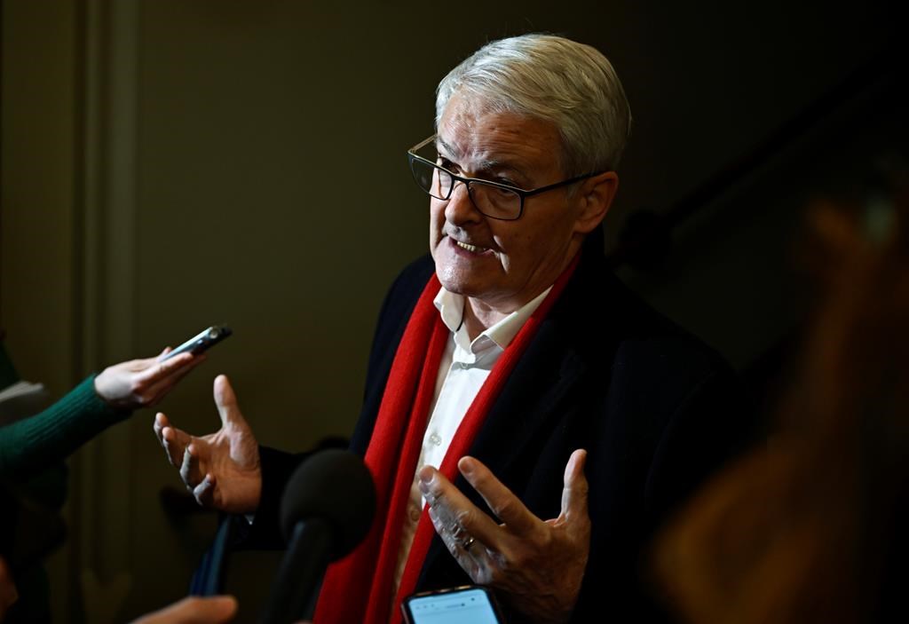 Бившият министър на външните работи Марк Гарно казва че Канада