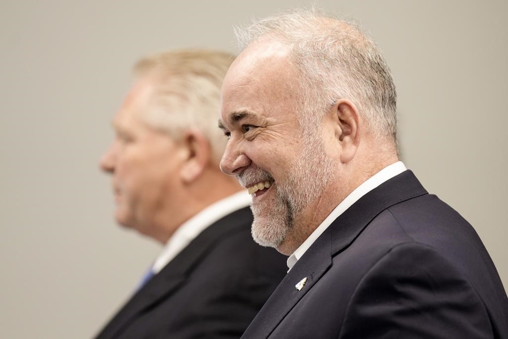 Общините на Онтарио бяха принудени да откажат хиляди места за