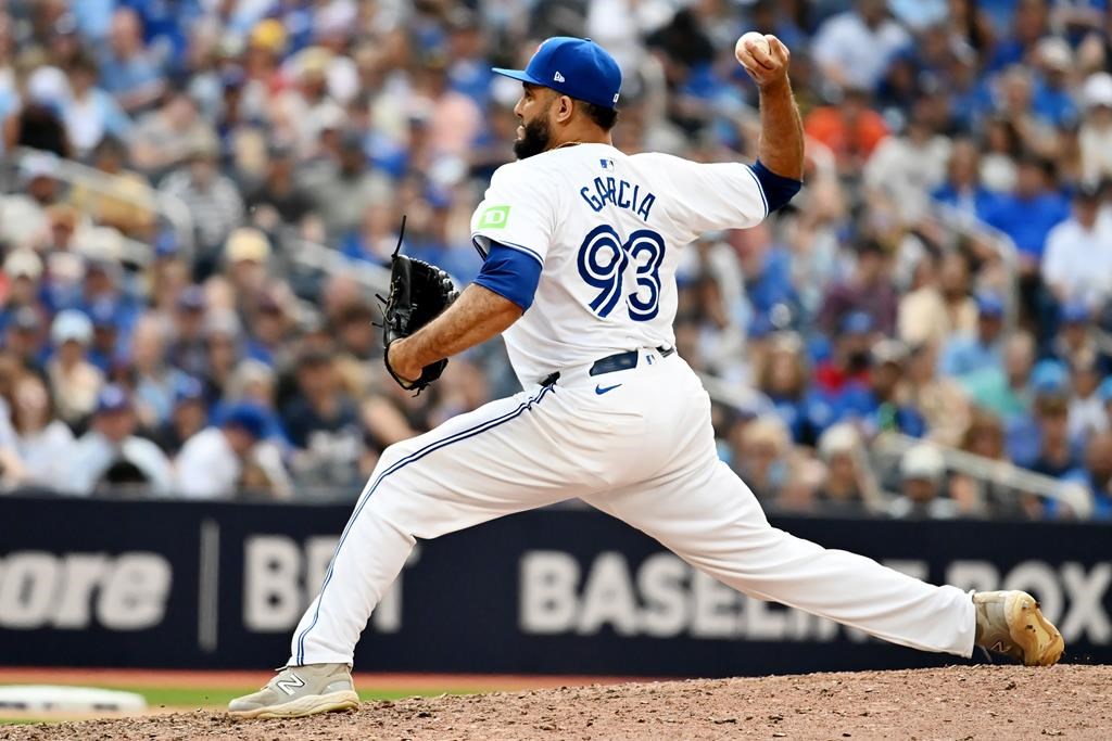 Blue Jays trade reliever Yimi Garcia to Mariners