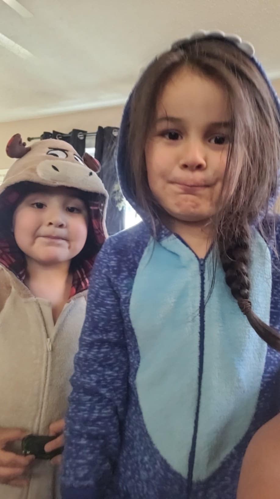 Asher Ritchey (left) and Dominic Ritchey (right).