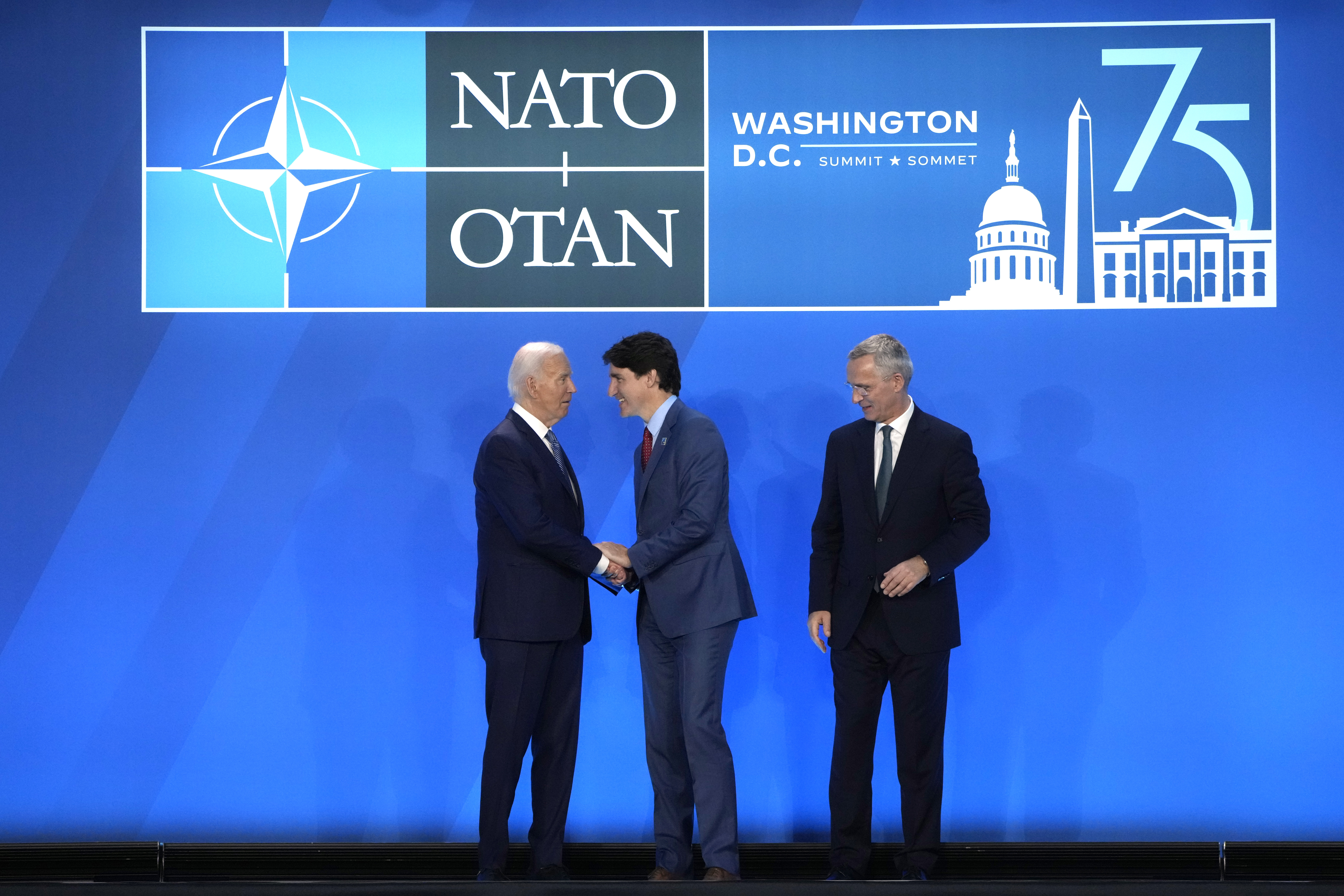 Канада продължава със закупуването на нови подводници за да замени