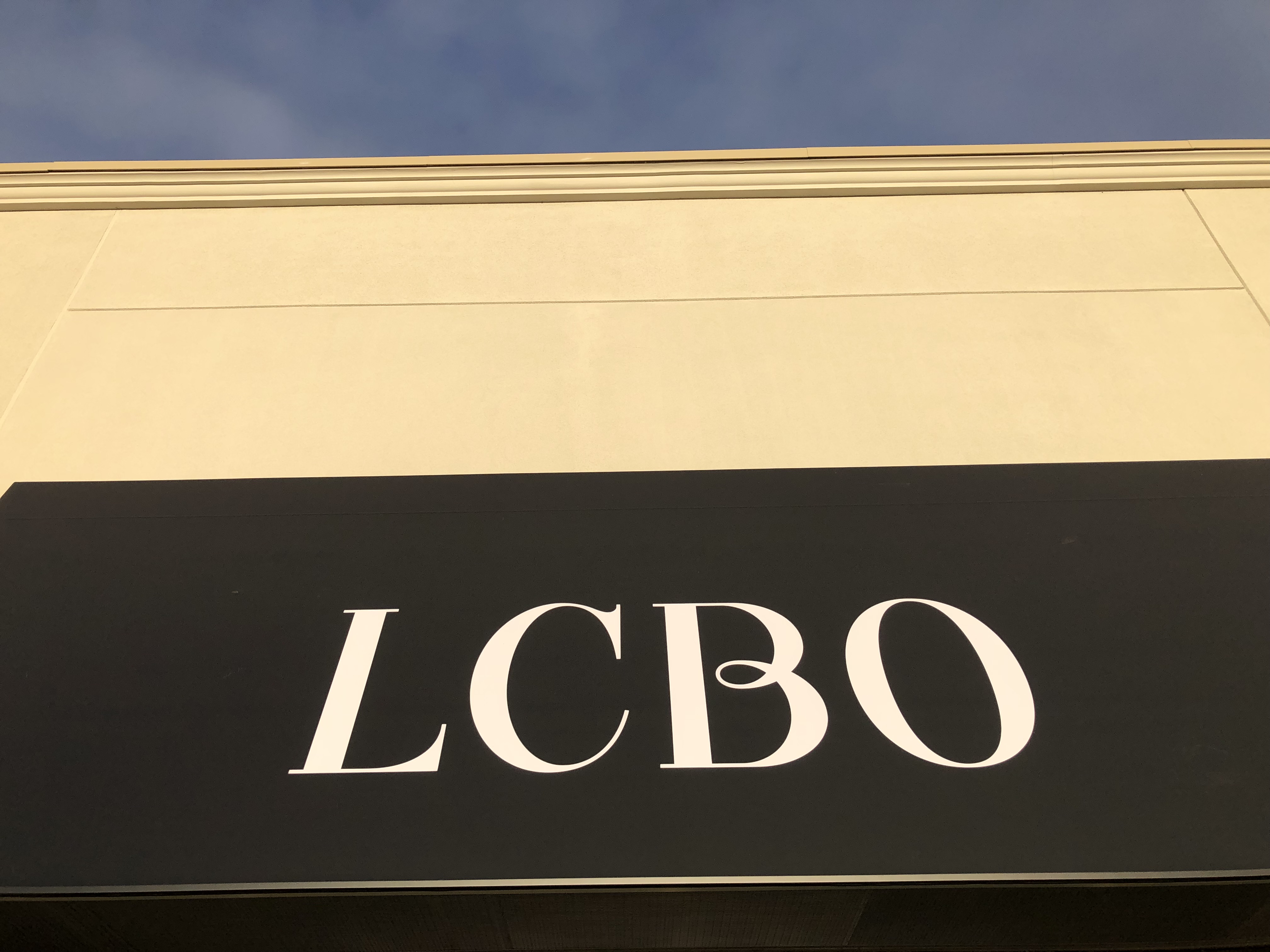 LCBO stores closed as Ontario-wide strike begins