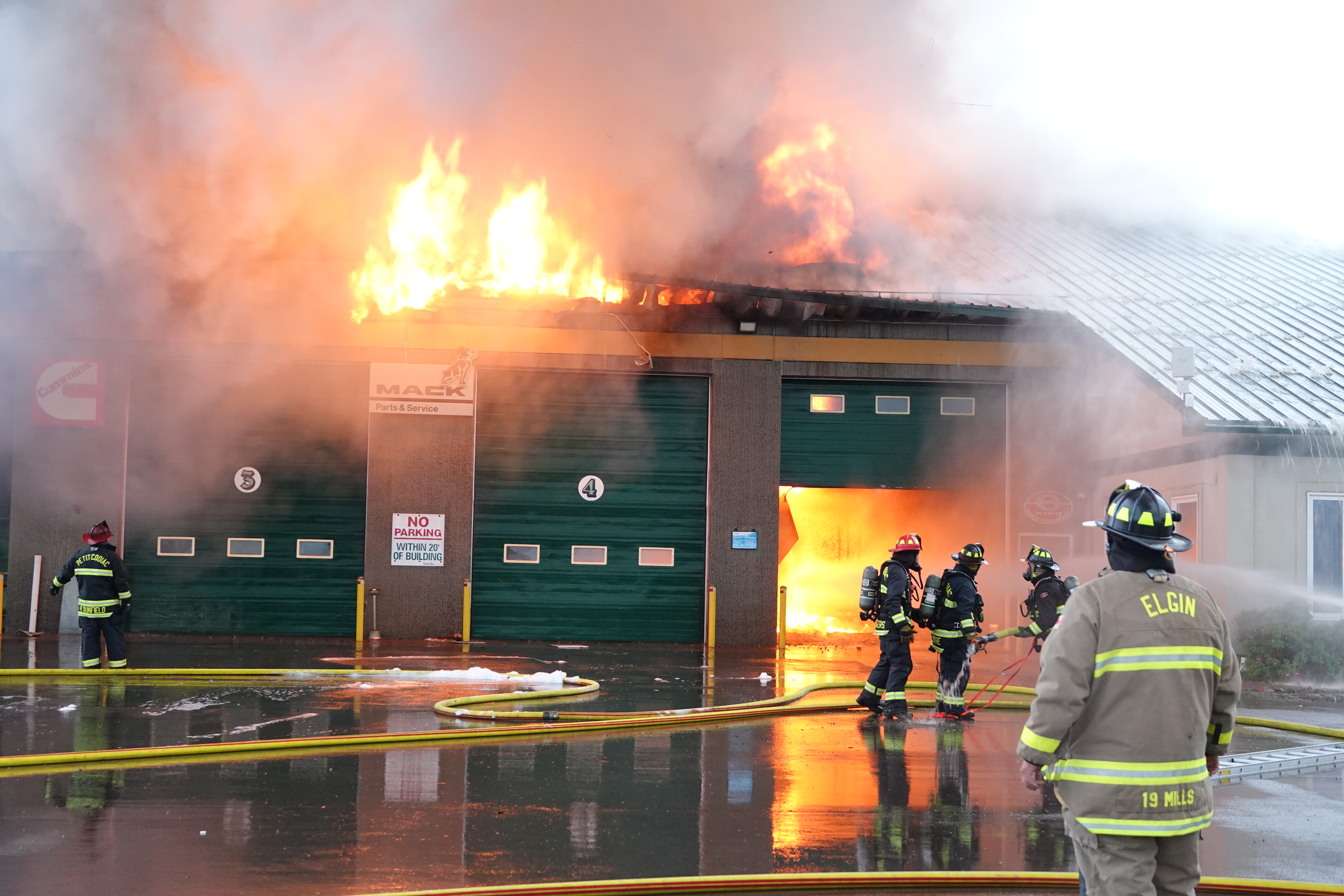 ‘Gut-wrenching’ fire destroys largest employer in small N.B. town