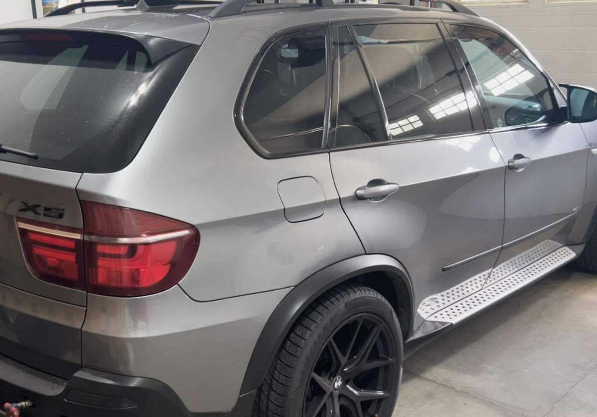 The Edmonton Police Service said this BMW X5 SUV was being used to impersonate police and was equipped with flashing red, blue and white lights.